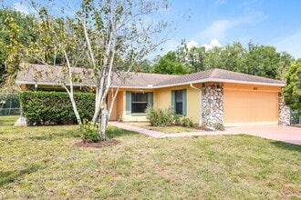 805 Mountbatten Ln in Kissimmee, FL - Building Photo - Building Photo