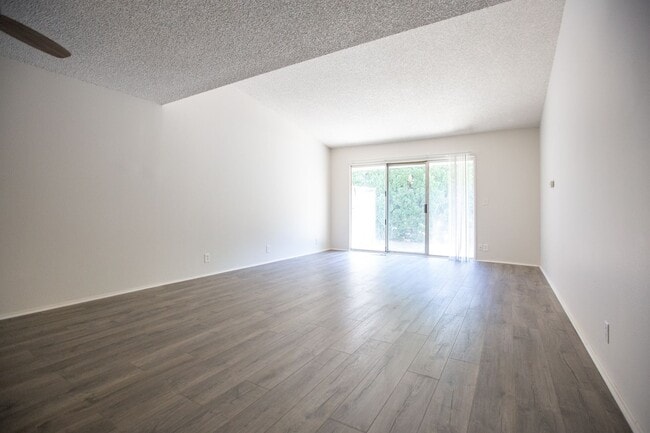 1021 Swingwood Dr NE