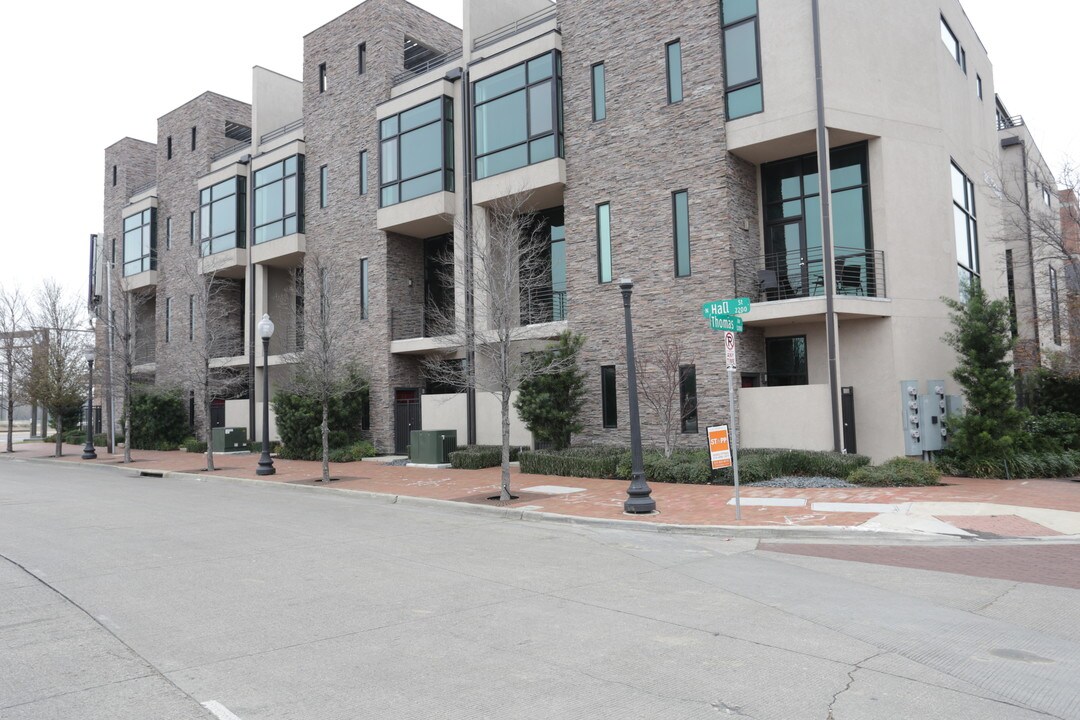 3200 Thomas Ave in Dallas, TX - Building Photo