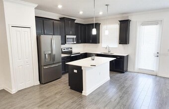 8543 Spyglass Ln in Four Corners, FL - Building Photo - Building Photo