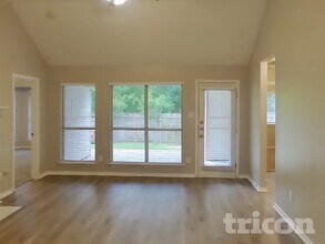 1508 Creekpark Ct in Arlington, TX - Building Photo - Building Photo