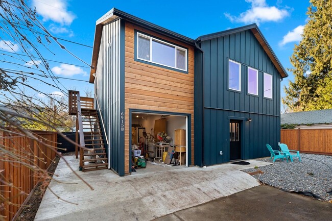 6915 NE 23rd Ave in Portland, OR - Building Photo - Building Photo