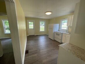 209 Burdock St in Lebanon, TN - Foto de edificio - Building Photo