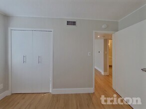 7217 11th Ave N in St. Petersburg, FL - Building Photo - Building Photo