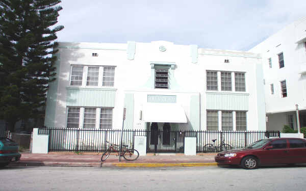 Ocean Beach Apartments in Miami Beach, FL - Building Photo