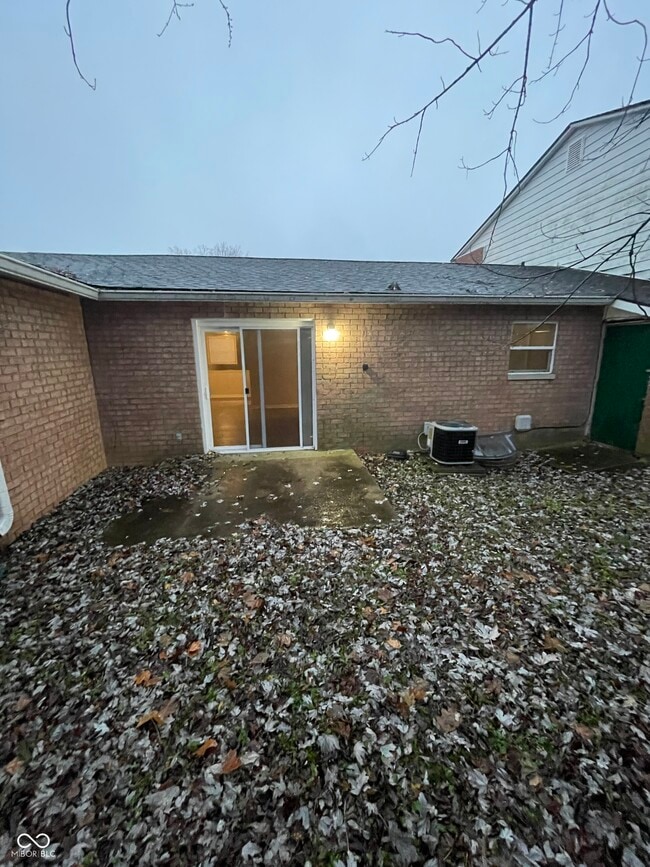 1410 E Jefferson St in Franklin, IN - Building Photo - Building Photo