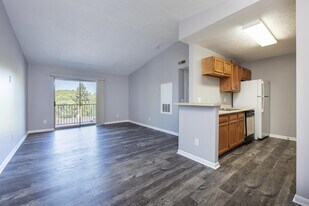 Abors of Northgate - Wonderful 2 Bedroom Apartments in Cincinnati, OH - Building Photo