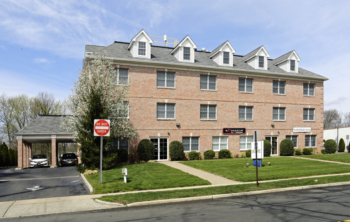 900 South Ave W in Westfield, NJ - Building Photo