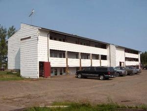 Bear Den Apartments in Hibbing, MN - Building Photo