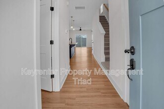 4926 Cannon Crossing Wy in Greensboro, NC - Building Photo - Building Photo