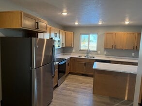 3902 S Caballo Ct in Sioux Falls, SD - Foto de edificio - Building Photo