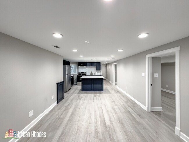 1536 N Hamlin Ave, Unit J00P in Chicago, IL - Building Photo - Building Photo