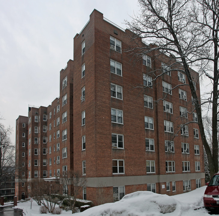 290 Collins Ave in Mount Vernon, NY - Foto de edificio