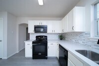 12934 Kingston Point Ln photo'