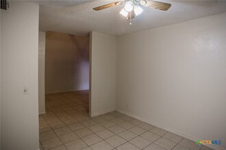 813 Old Ranch Rd 12 in San Marcos, TX - Building Photo - Building Photo