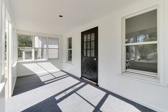 809 W Monroe St in Bloomington, IL - Building Photo - Building Photo