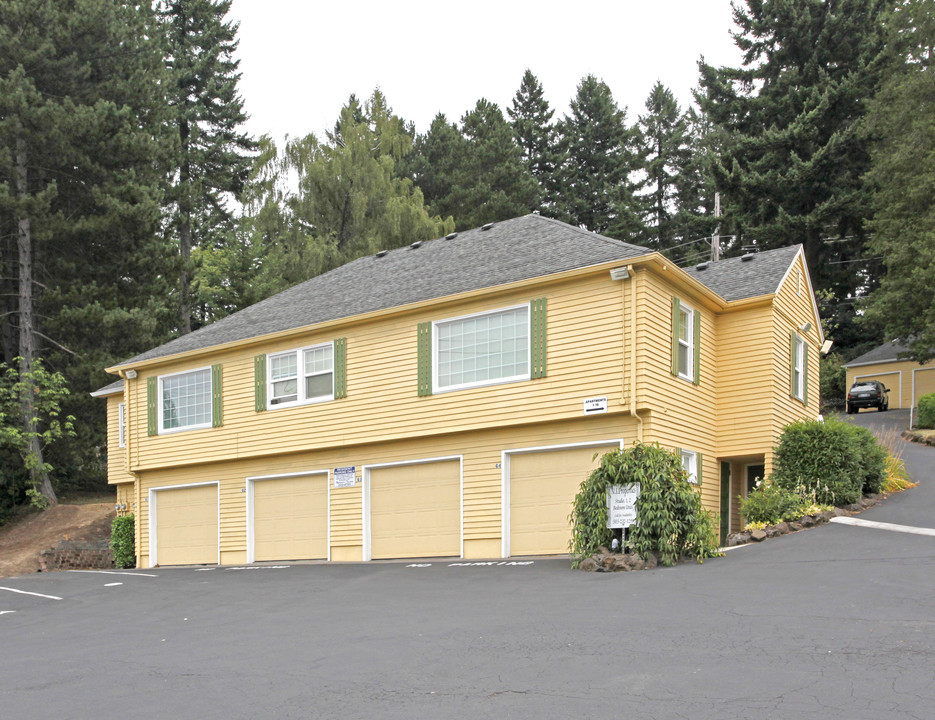 Piccolo Collina Apartments in Portland, OR - Building Photo