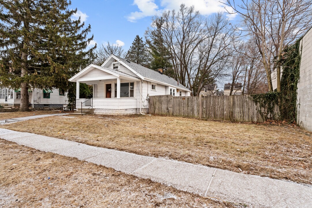 1845 Talbot St in Toledo, OH - Building Photo