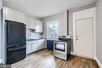 2533 W Lombard St in Baltimore, MD - Building Photo - Building Photo