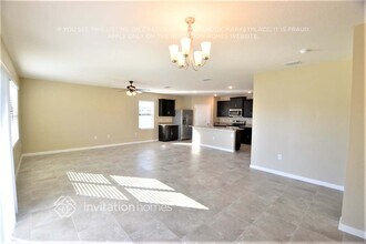 4394 Magenta Isles Dr in Melbourne, FL - Foto de edificio - Building Photo