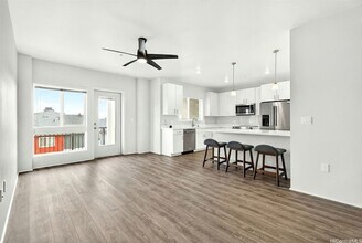 91-3641 Iwikuamoo Street Unit 4502 in Ewa Beach, HI - Building Photo - Building Photo