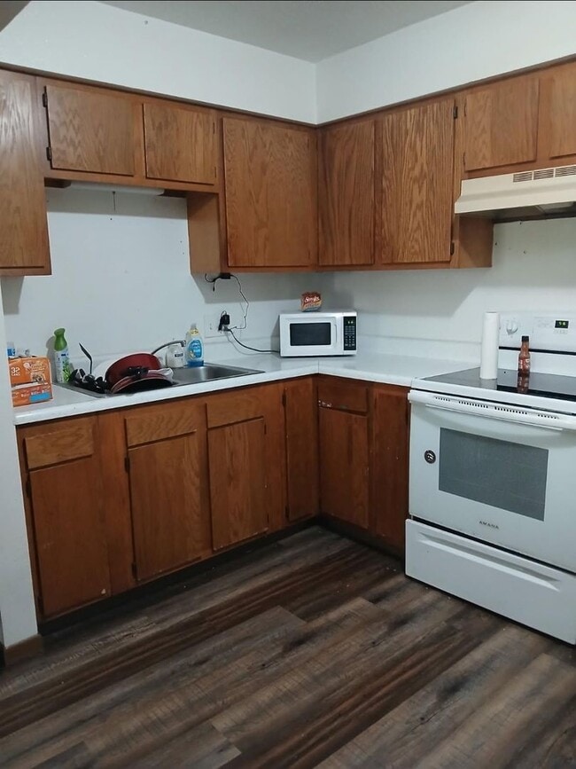 property at 200 S Columbus St
