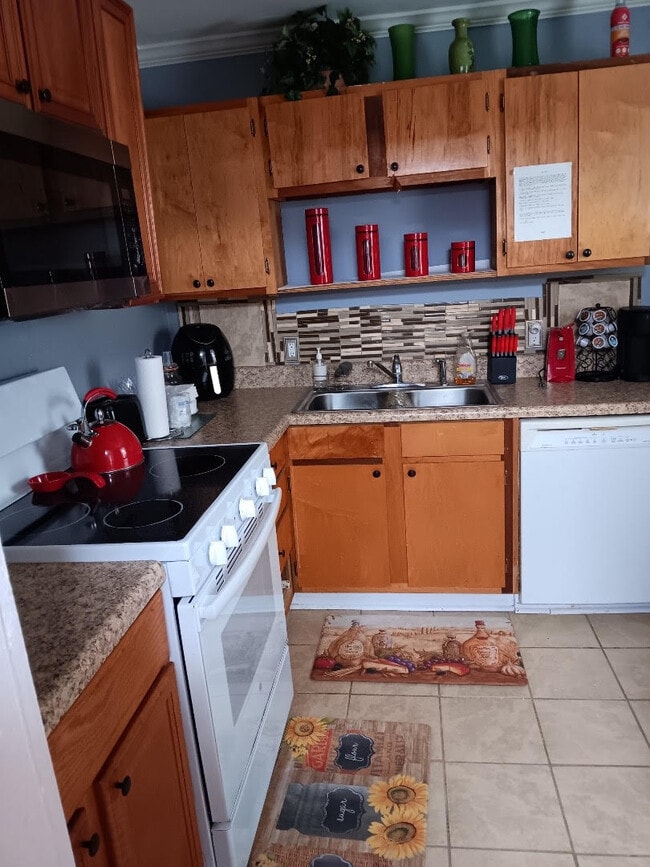 property at 2010 Echo Ave