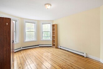 64 Pleasant St in Cambridge, MA - Building Photo - Building Photo