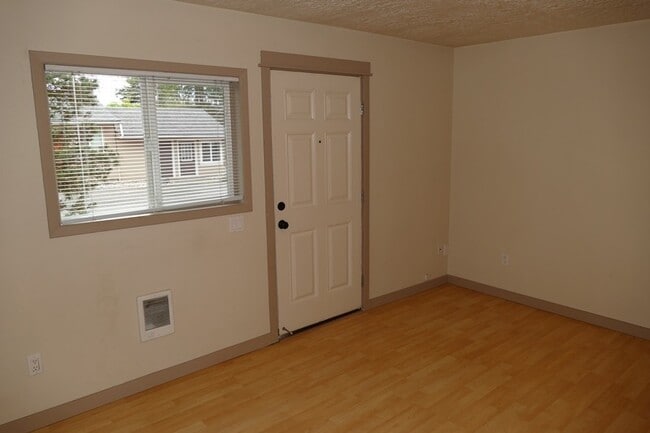 15028 SE Arista Dr in Portland, OR - Building Photo - Building Photo