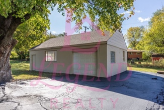 10916 Pear Tree Ln in St. Ann, MO - Building Photo - Building Photo