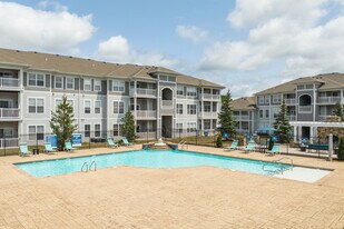OAK CROSSING in Fort Wayne, IN - Building Photo