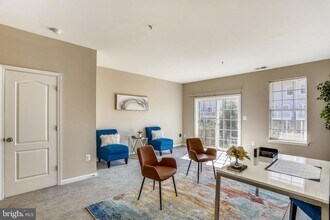 931 Dorchester Cove Rd, Unit G in Severn, MD - Building Photo - Building Photo