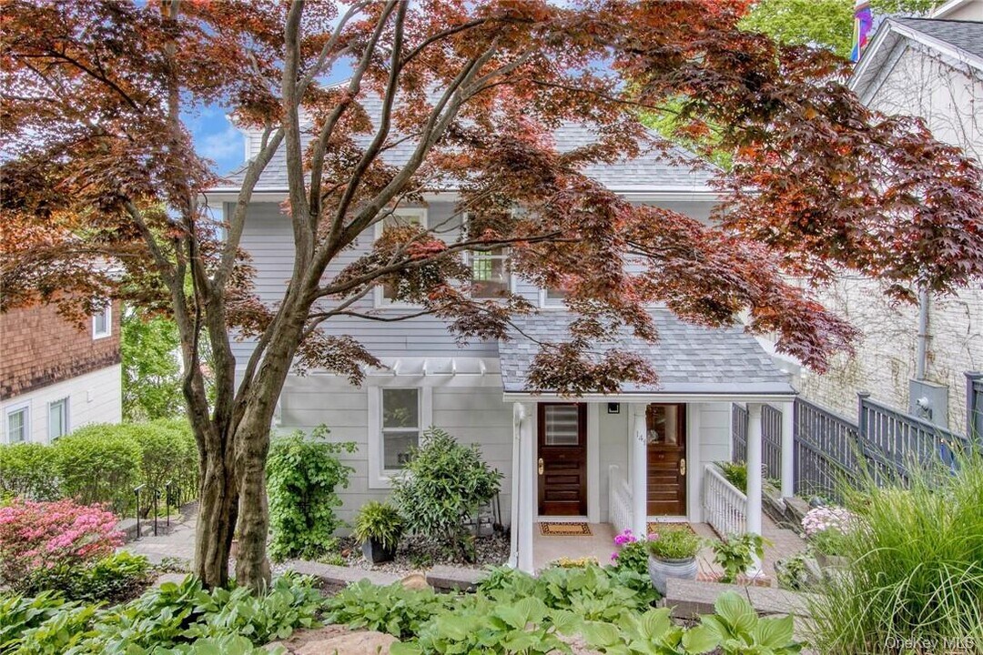 142 Hudson Terrace in Piermont, NY - Building Photo