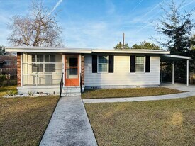 1312 E 60th St in Savannah, GA - Building Photo