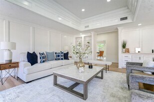 11618 Lakeside Pl Dr in Houston, TX - Building Photo