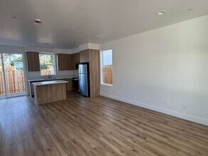 967 Olive Br Pl in Sacramento, CA - Building Photo - Building Photo