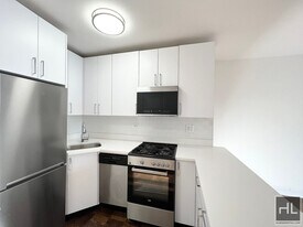 EAST 35 STREET, Unit 9E in New York, NY - Building Photo