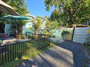 4200 Rusk St in Houston, TX - Building Photo - Building Photo