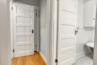 1631 NW Everett St in Portland, OR - Building Photo - Building Photo