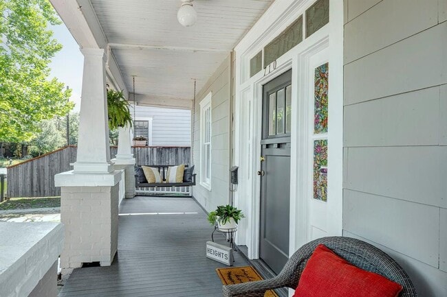 710 Woodland St in Houston, TX - Building Photo - Building Photo