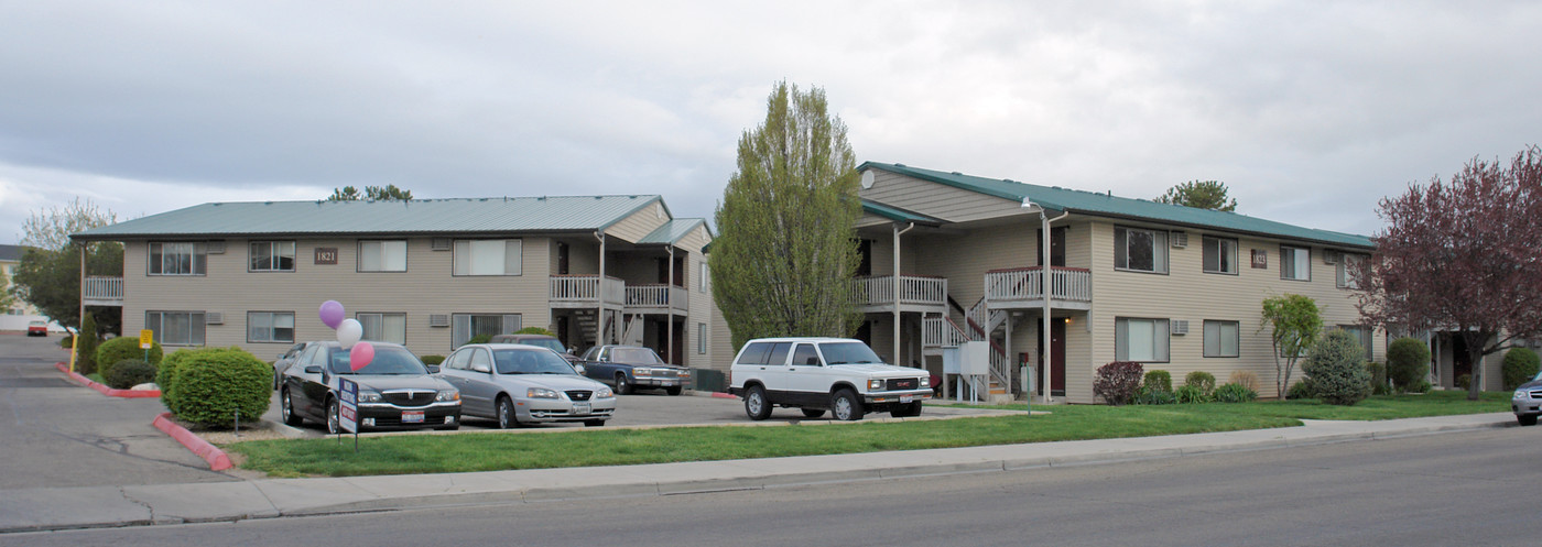 Juniper Court Apartments in Nampa, ID - Foto de edificio