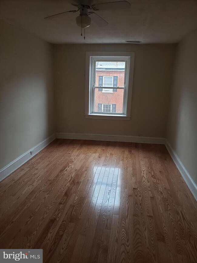 1214 Spruce St-Unit -#6 in Philadelphia, PA - Building Photo - Building Photo