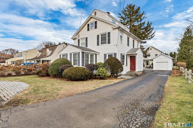 31 Woodlawn Ave in Madison, CT - Foto de edificio - Building Photo