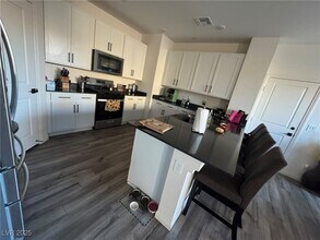3750 Battipaglia Ave in Henderson, NV - Building Photo - Building Photo