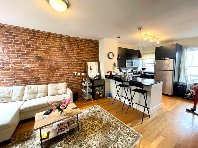 14 Parker Hill Ave, Unit 3 in Boston, MA - Building Photo - Building Photo