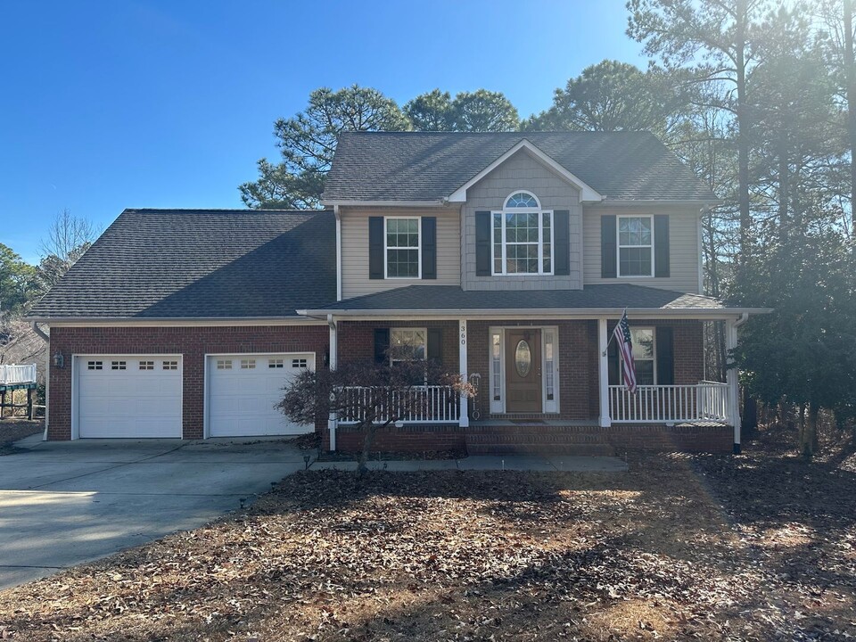 360 Carolina Way in Sanford, NC - Building Photo