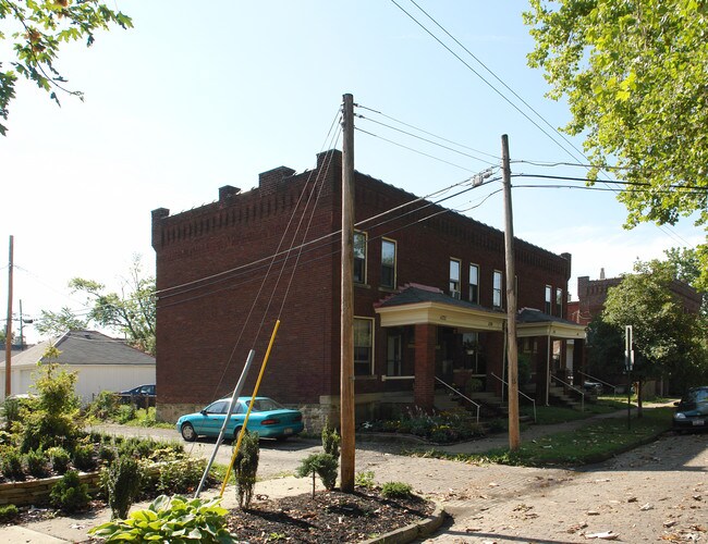 1116-1122 Harrison Ave in Columbus, OH - Building Photo - Building Photo