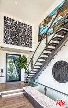 8572 Hillside Ave in Los Angeles, CA - Building Photo - Building Photo