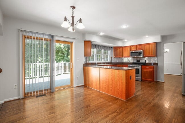 property at 10205 N Hampton Ln