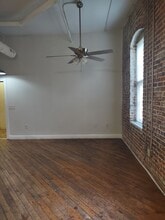 Dan River Crossing in Danville, VA - Foto de edificio - Interior Photo
